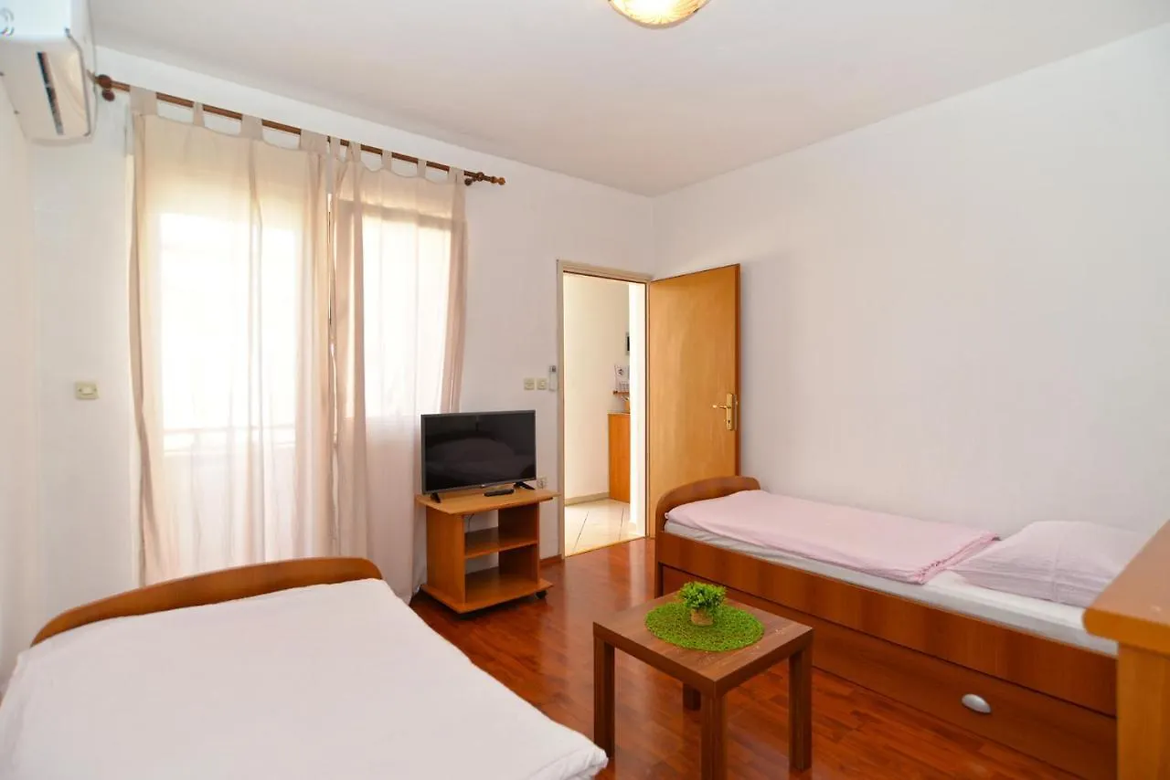 Apartments Marija 1124 Fazana Croatia