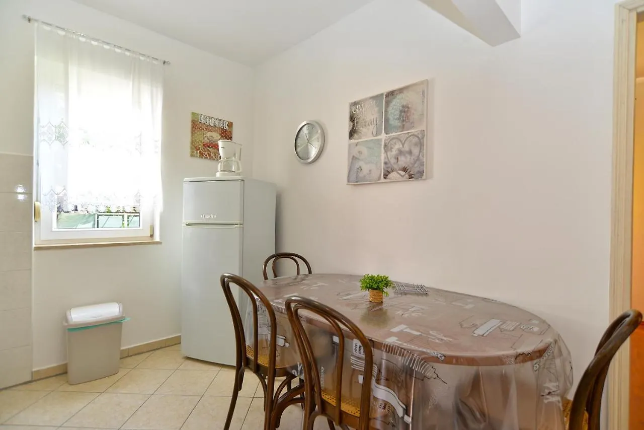 Apartments Marija 1124 Fazana