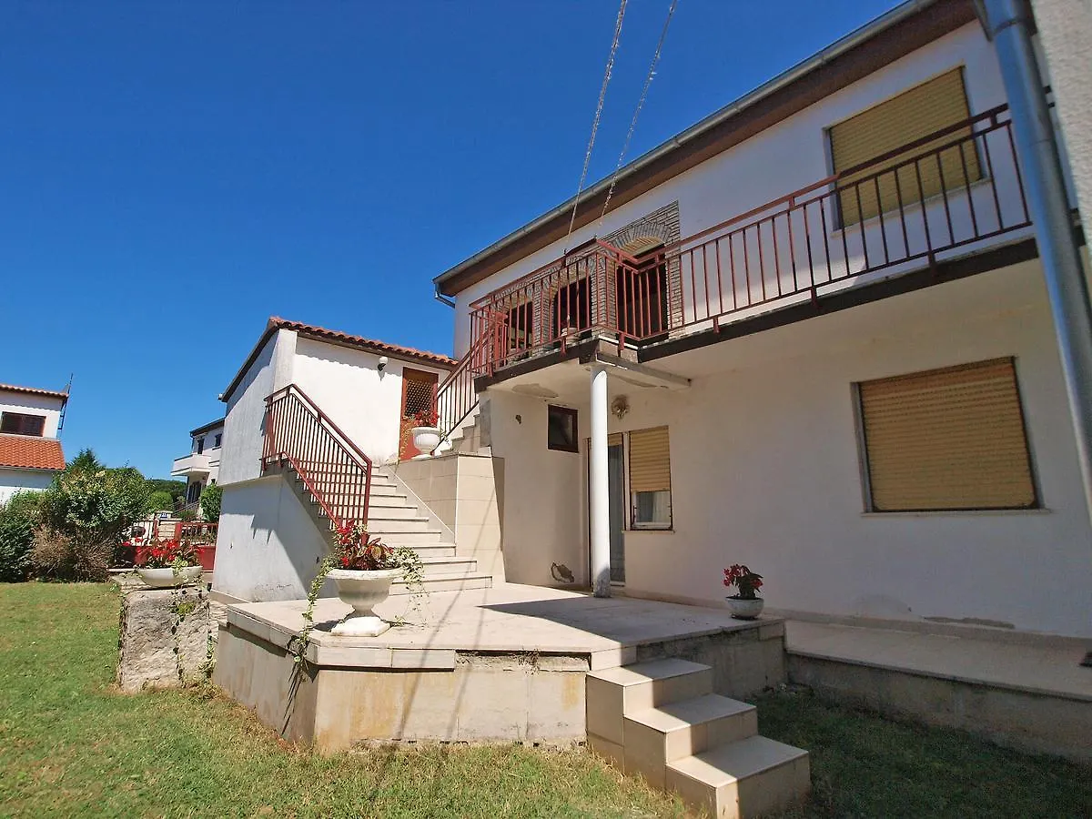 Apartments Marija 1124 Fazana 0*,