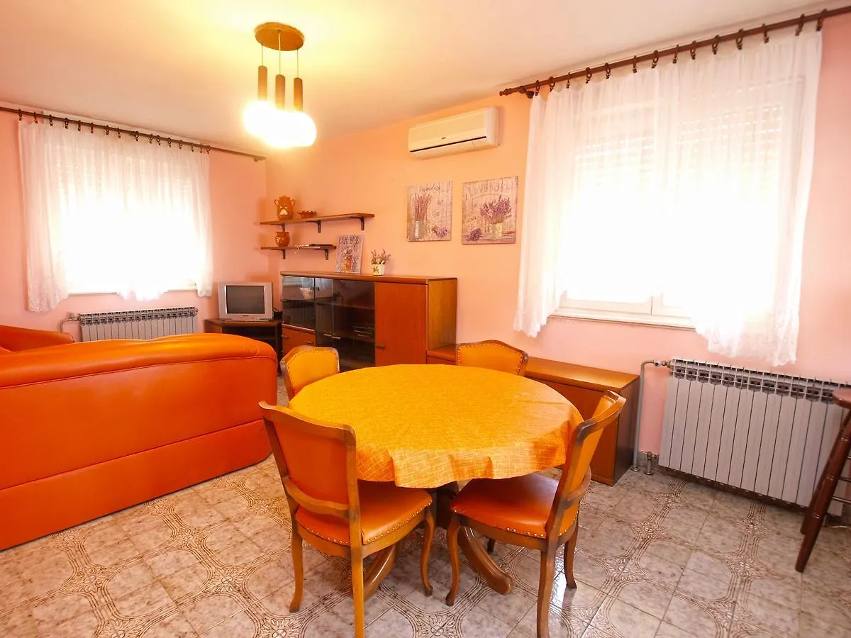Apartments Marija 1124 Fazana Croatia