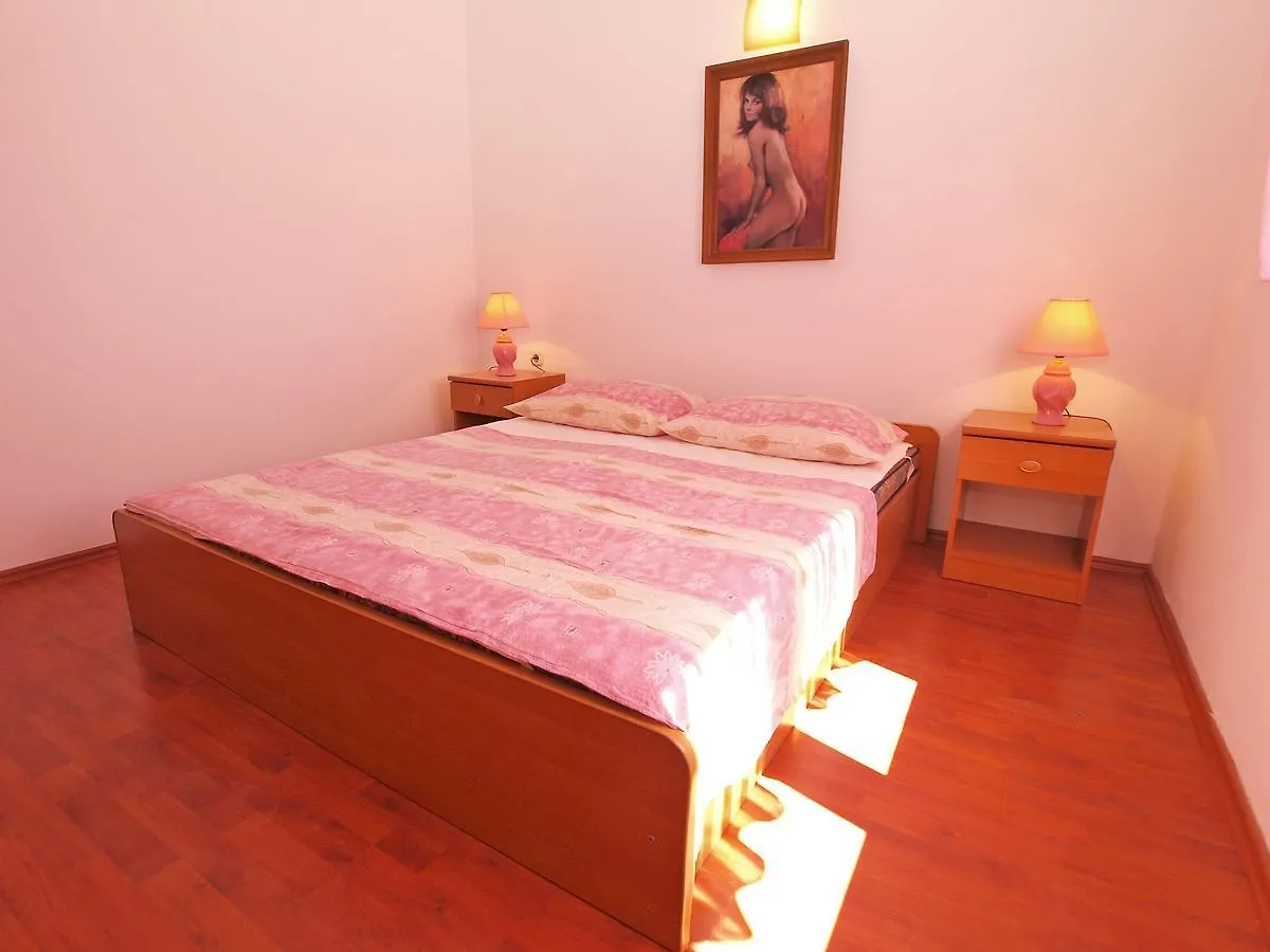 Apartments Marija 1124 Fazana 0*,  Croatia