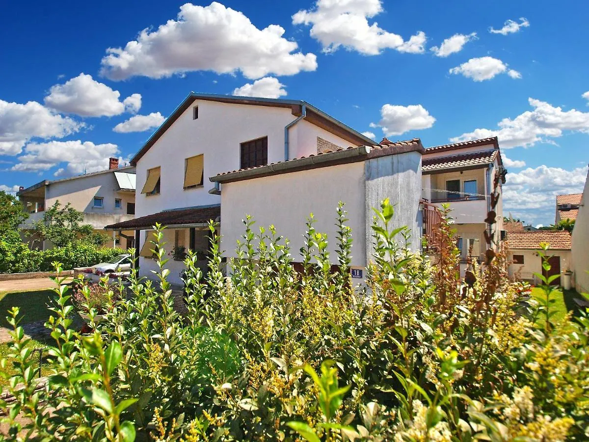 פאז'אנה Apartments Marija 1124 0*,  קרואטיה